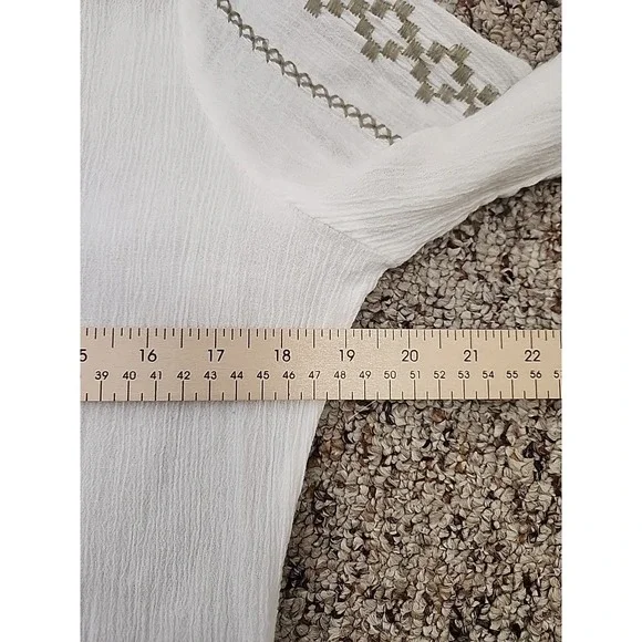 Aventura Organic Cotton‎ Embroidered Shirt Size Medium - Picture 10 of 11